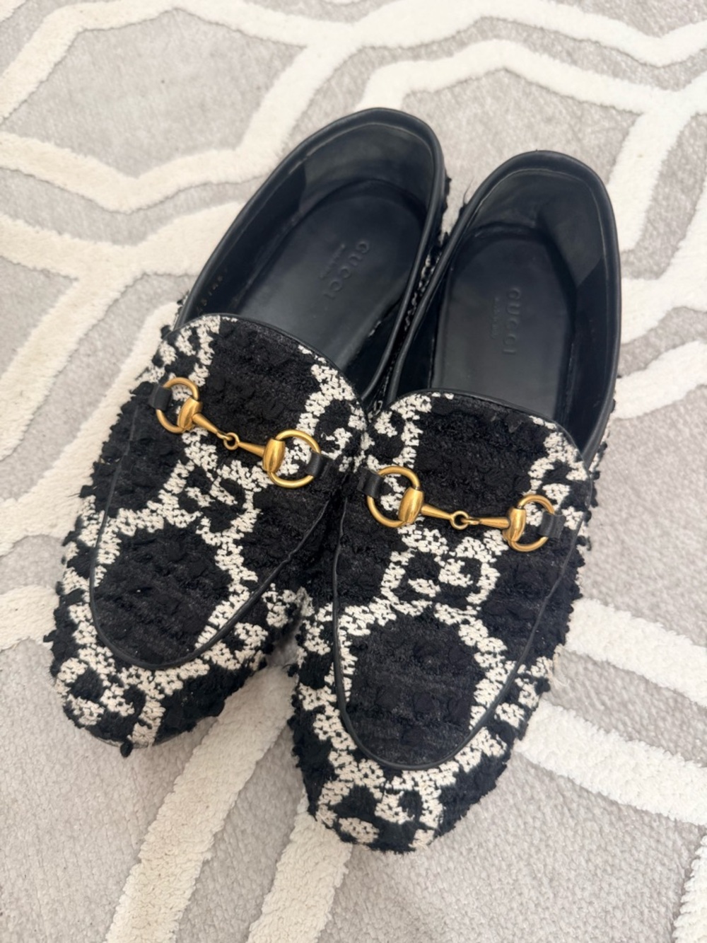 Gucci Jordaan Women’s navy & white tweed Horsebit Loafers